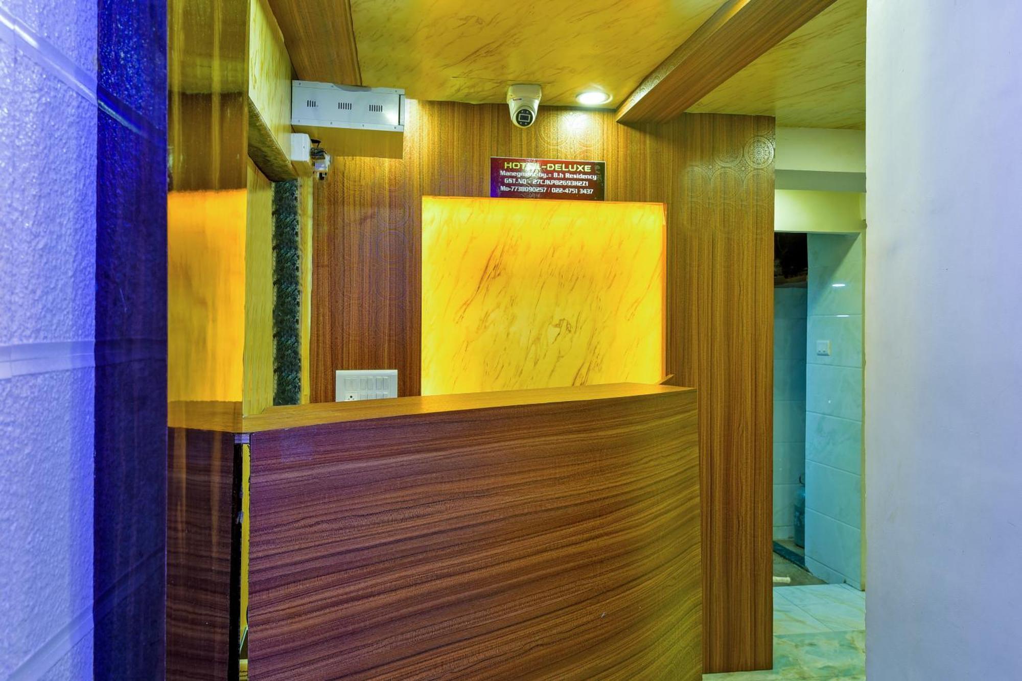מומביי Hotel Deluxe מראה חיצוני תמונה